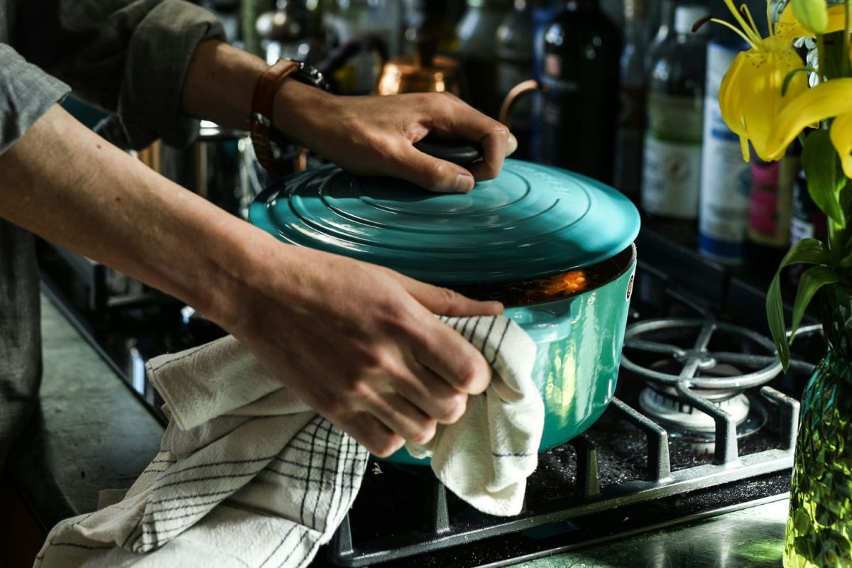 Un test simple pour éviter que vos casseroles n'accrochent pendant la cuisson