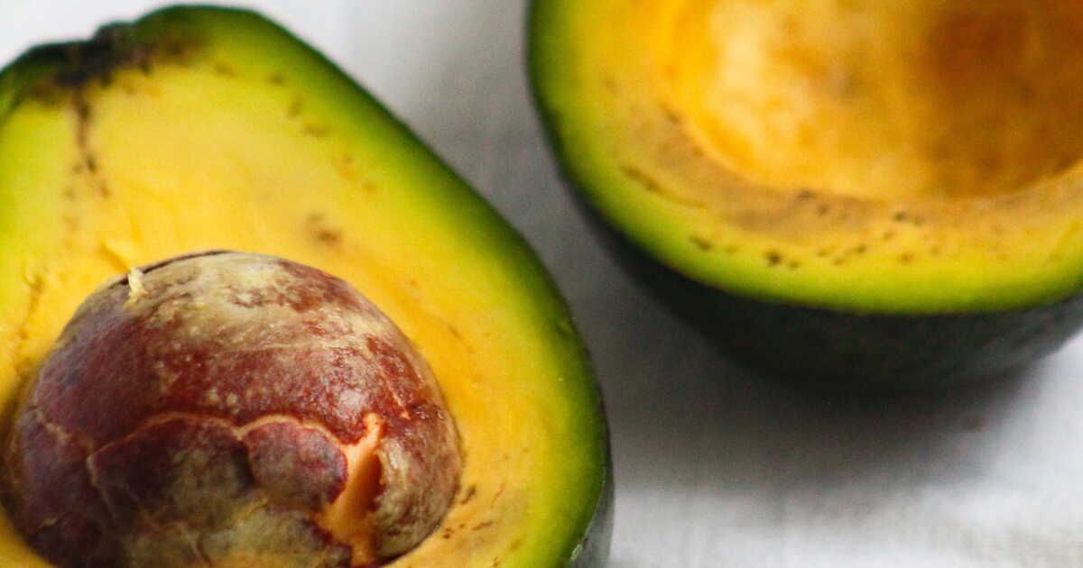 Ne jetez plus vos avocats noirci : des idées savoureuses et écologiques