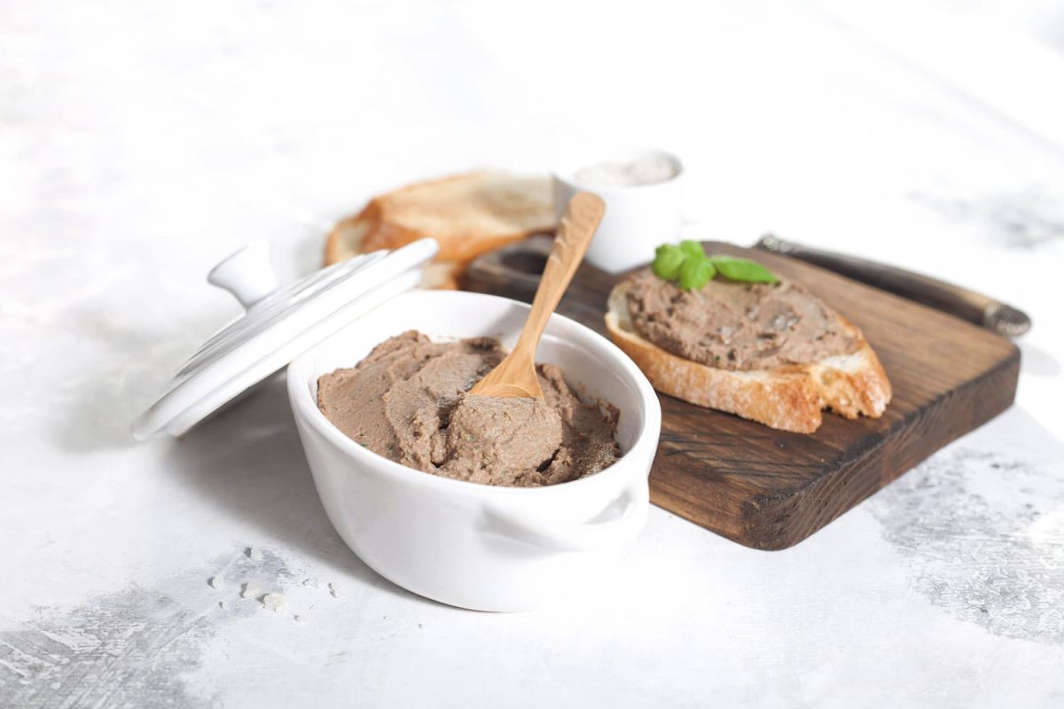 Cyril Lignac revisite le parfait de volaille façon foie gras pour vos fêtes