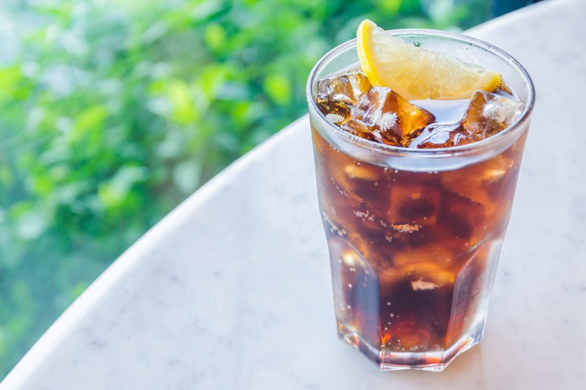 une rondelle de citron dans votre coca : les dangers insoupçonnés