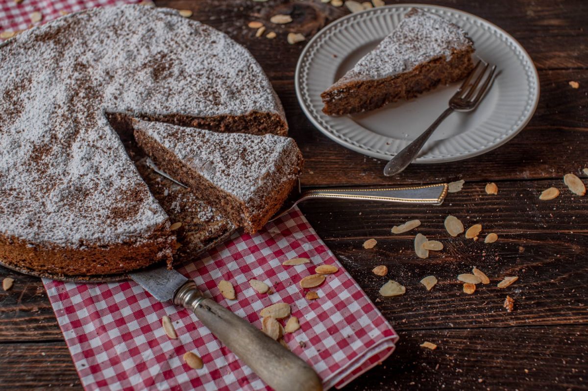 Découvrez la torta caprese de Laurent Mariotte : un gâteau au chocolat sans gluten