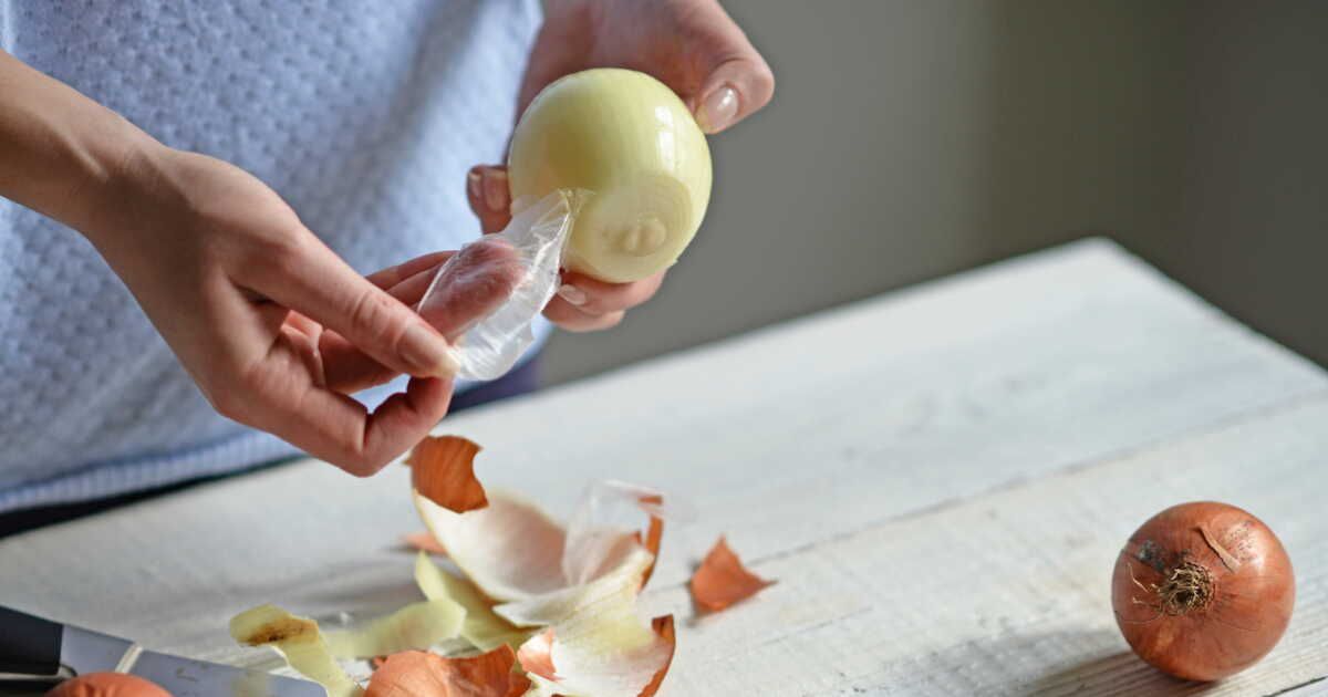 Ne jetez plus la peau des oignons : 8 idées pour un recyclage malin