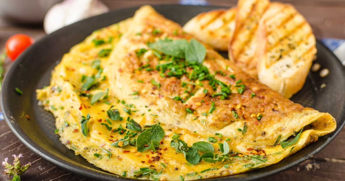 Délicieuse omelette wrap : un sandwich léger prêt en un clin d'œil pour vos soirées