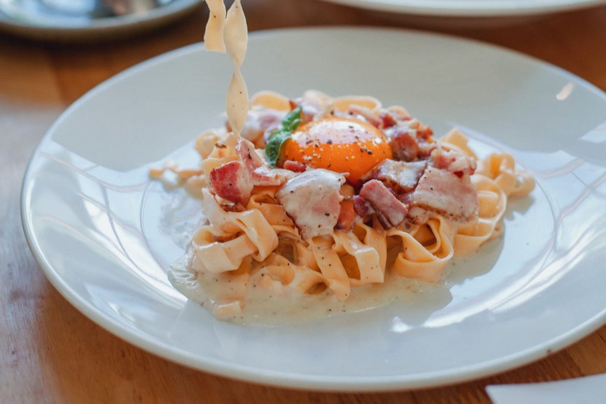 Découvrez la carbonara parfaite avec Philippe Etchebest