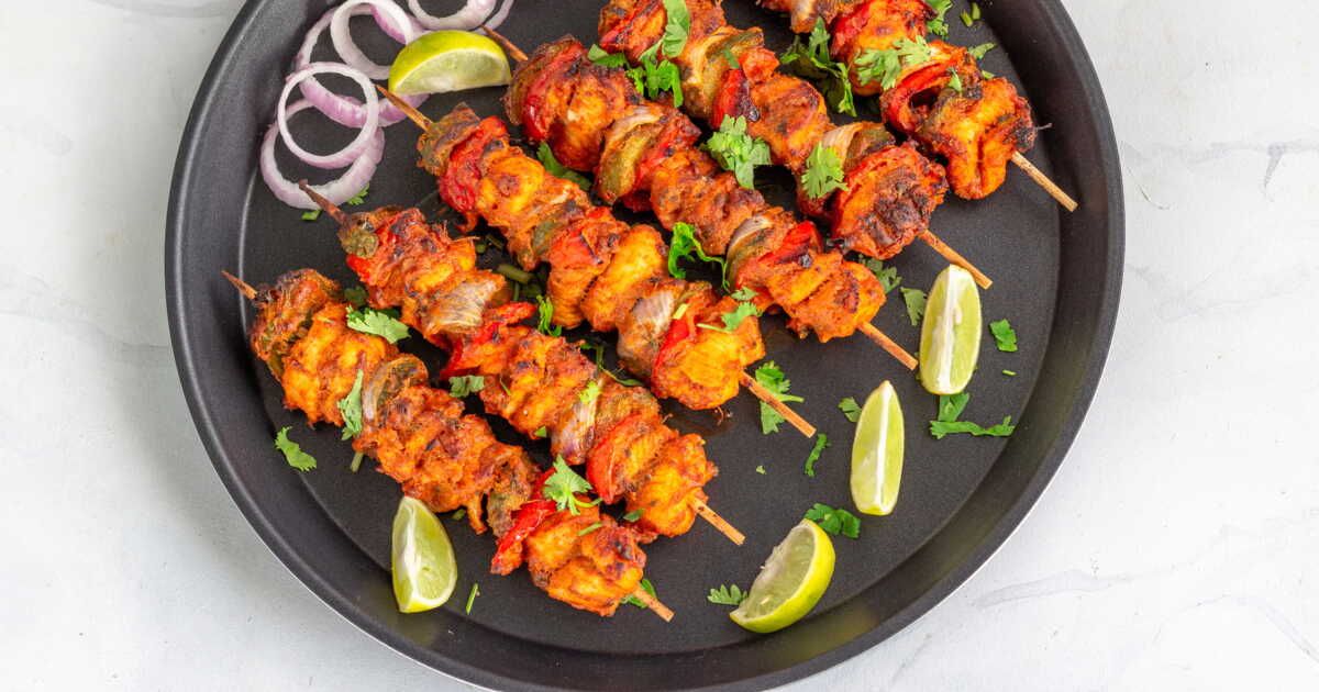 Épicez vos soirées estivales avec ces brochettes de poulet tandoori