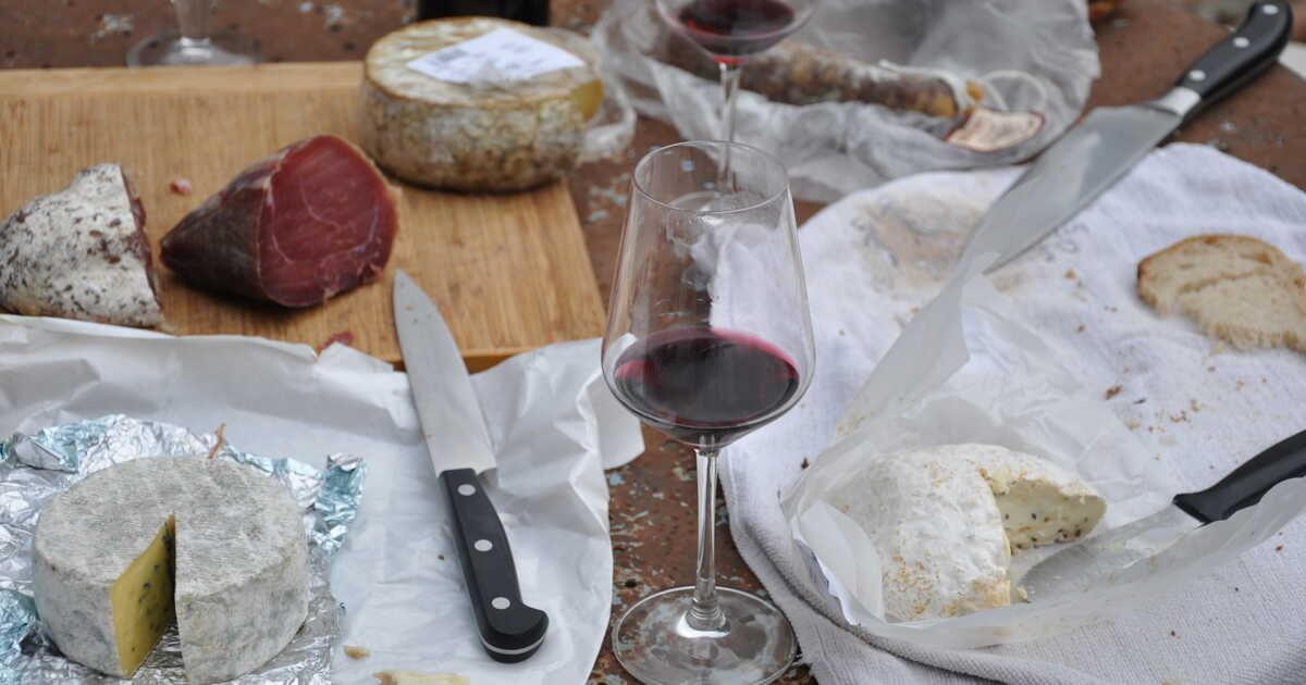 Accords parfaits : le chef étoilé Frédéric Simonin vous guide entre vins et fromages