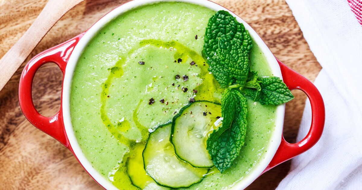 découvrez le velouté glacé concombre et melon, l'allié parfait des journées chaudes
