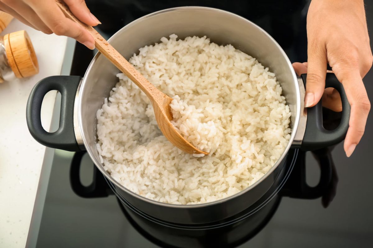 Découvrez la méthode révolutionnaire pour cuire le riz en un temps record