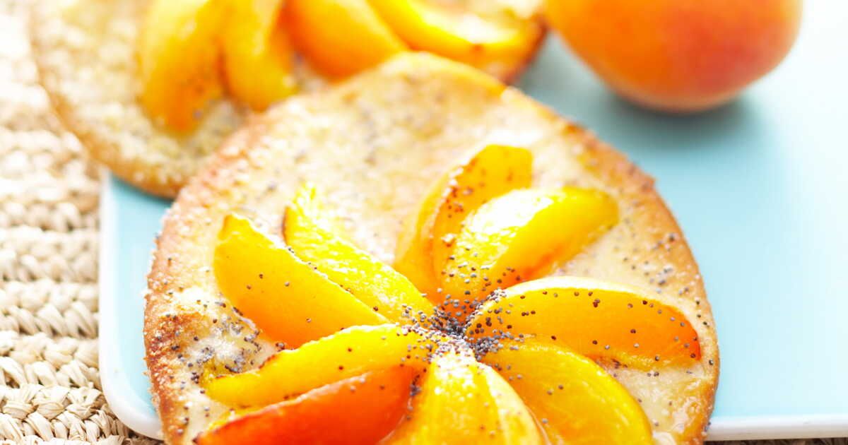 Des pizzettes aux fruits d'été : un délice à découvrir